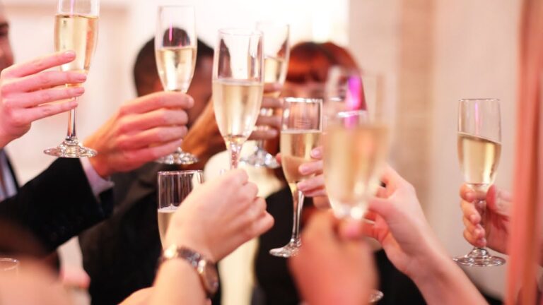 cuando una persona es alcoholica